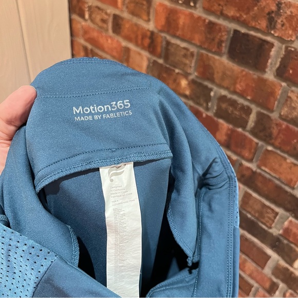 Fabletics womens Motion 365 zip pockets high rise leggings teal medium - Picture 5 of 6